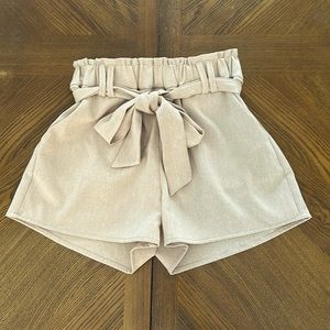 Moon River Tie-Waist Shorts Size Small